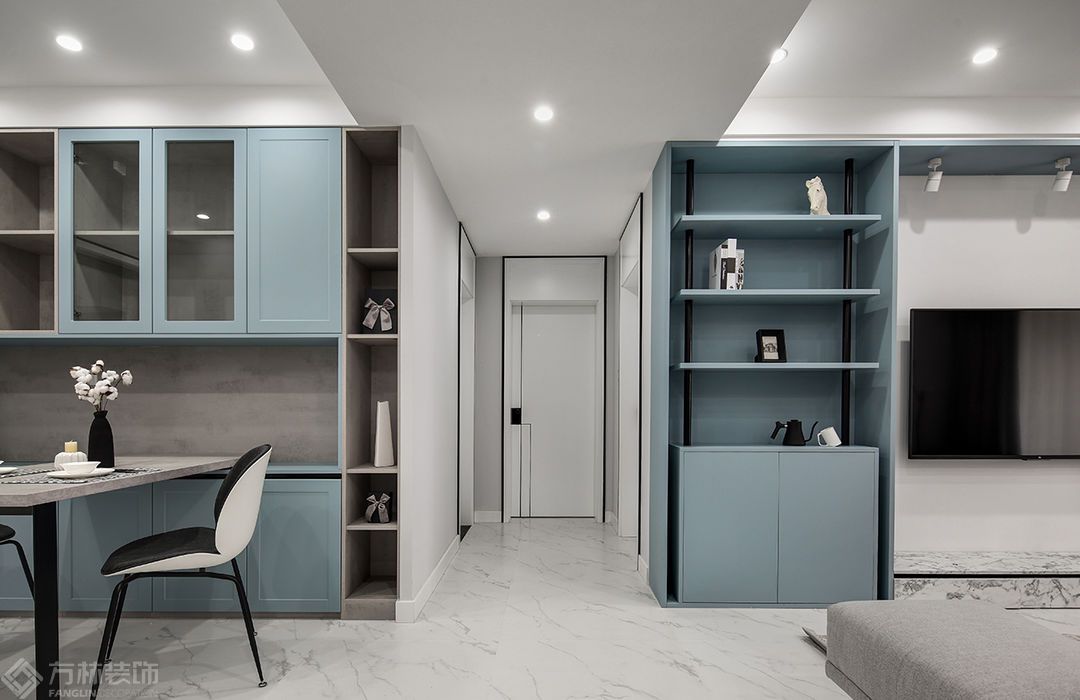 轻奢风格 运用大面积的蓝色色彩，感受轻奢之居-客厅